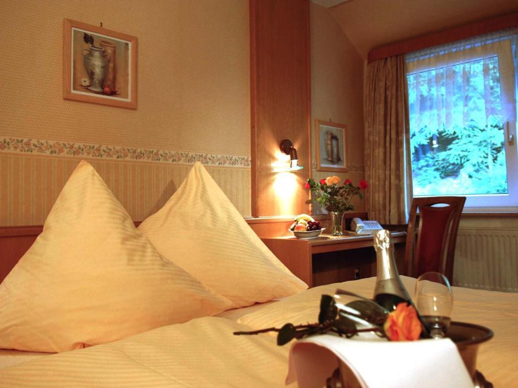 Hotel Weinschanke Rohdental Hessisch Oldendorf Habitación foto